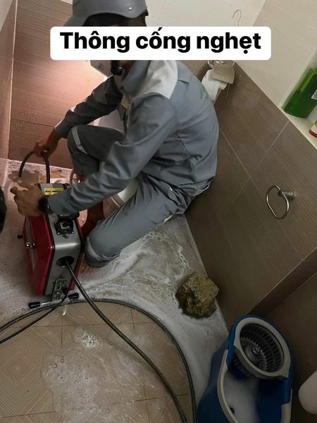 Dịch vụ hút hầm cầu chuyên nghiệp